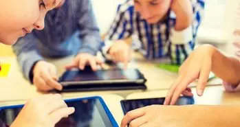 بزرگترین همایش کودک و اینترنت در خراسان شمالی برپا شد