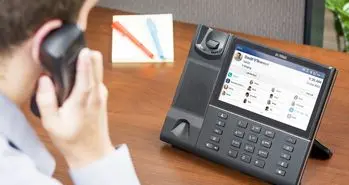 پیمانکاران تلفن اینترنتی برای ارائه خدمات اینترنت تخفیف می‌ گیرند