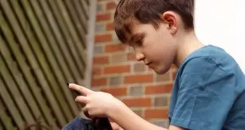 اپلیکیشن مراقبت از کودک و نوجوان بومی سازی شد