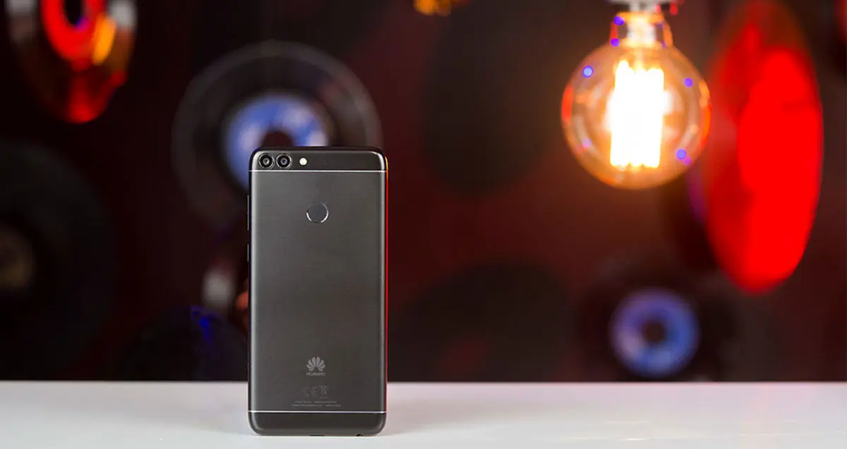 تماشا کنید: نگاهی به گوشی هواوی P Smart