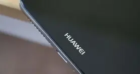 گوشی هوشمند هواوی P20 به برش نمایشگر مشابه آیفون X مجهز می شود
