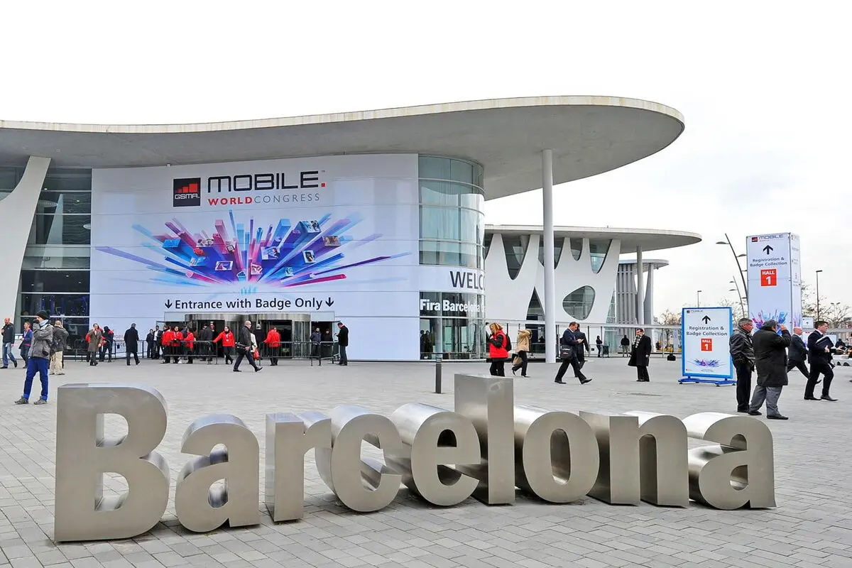 مقایسه گلکسی S9 با پرچمداران جدید MWC 2018