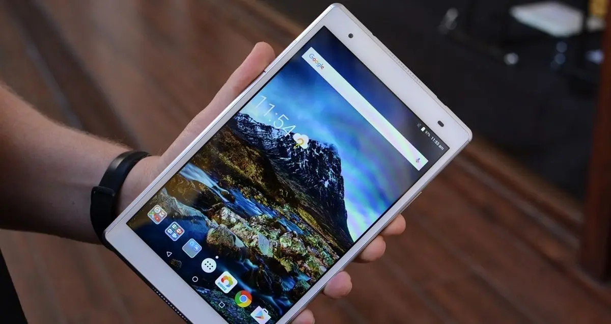 رجیستری تبلت ها در دست پیگیری است / دردسر شارژرهای سه تیغه در واردات تبلت