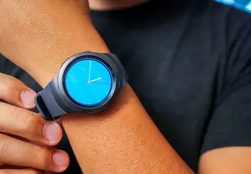 ساعت هوشمند Gear S2 سامسونگ بعد از گذشت 3 سال همچنان به روزرسانی می‌شود