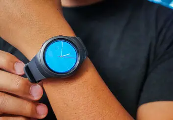 ساعت هوشمند Gear S2 سامسونگ بعد از گذشت 3 سال همچنان به روزرسانی می‌شود