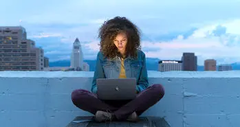 همکاری اینتل و اپل در زمینه پردازنده دستگاه های مک تا سال 2020 به پایان می رسد