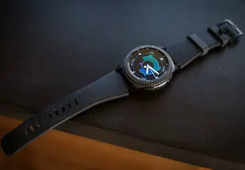 بروزرسانی جدید ساعت هوشمند Gear S3 عمر باتری را افزایش می دهد