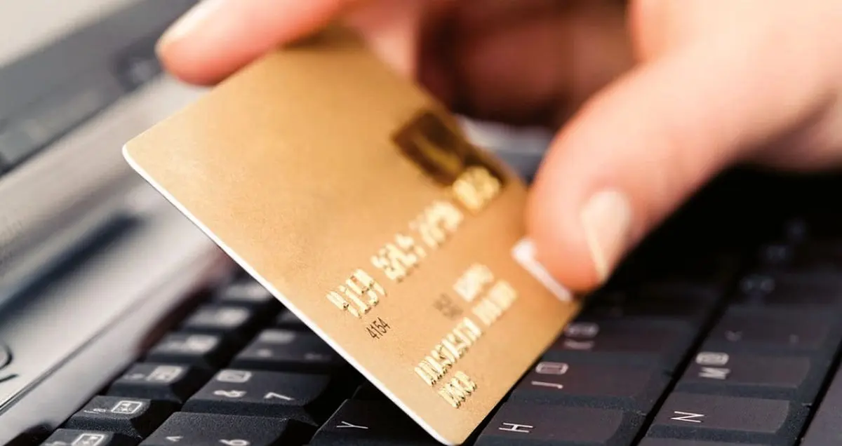 نگاه ویژه نسبت به رفع موانع و توسعه کسب‌ و کارهای نوین