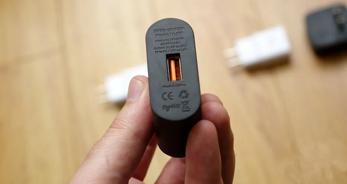 عواقب جبران ناپذیر استفاده از شارژرهای تقلبی برای گوشی های هوشمند