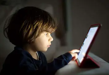 ردیابی مشکوک و غیرقانونی اطلاعات کودکان در پلی استور گوگل!