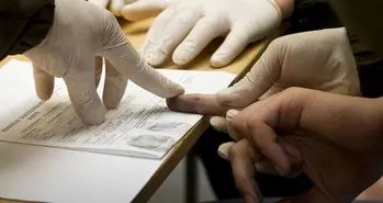 اقدام جنجالی پلیس آمریکا برای باز کردن گوشی با اثر انگشت یک جنازه