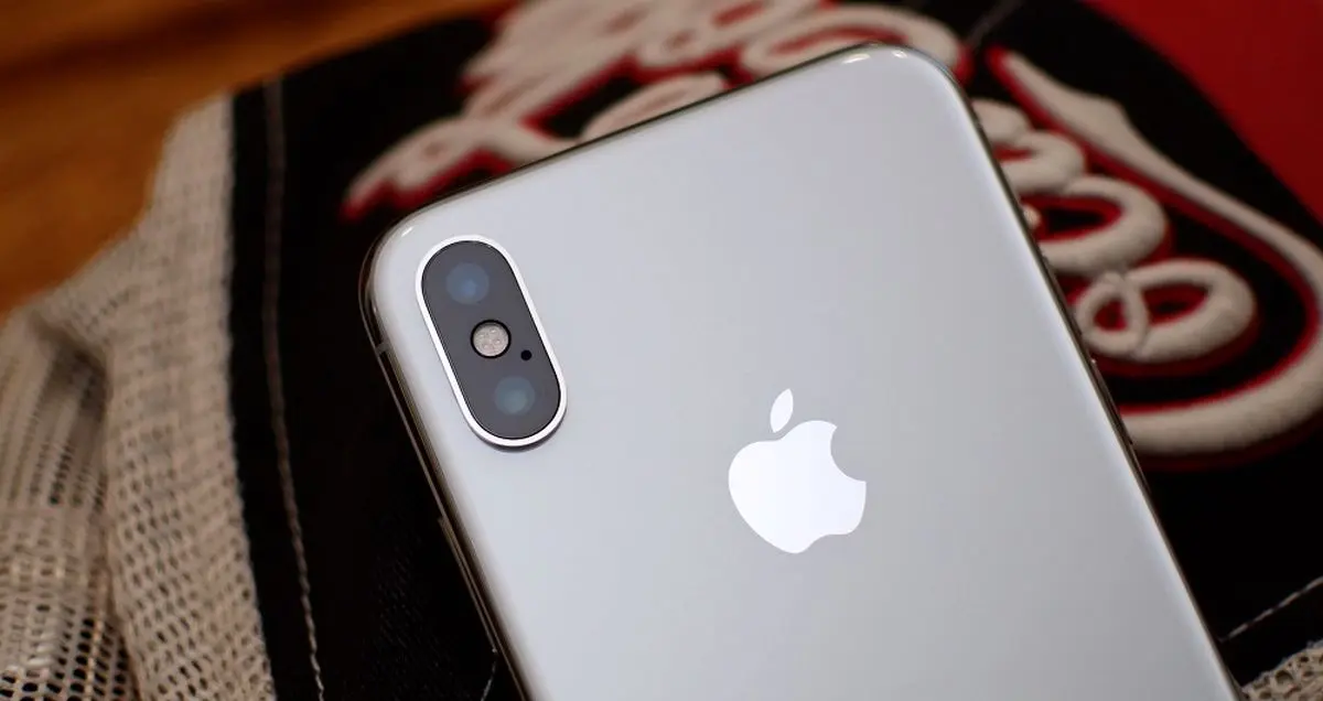 دلیل شکستن شیشه دوربین آیفون X هنوز نامعلوم است!