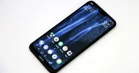 در بروزرسانی نوکیا X6 کاربران می توانند برش نمایشگر را پنهان کنند