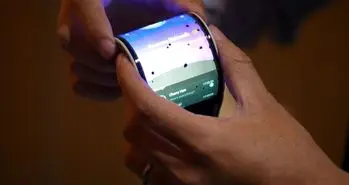 پتنت گوشی منعطف موتورولا خبر از لولای گرمایشی می دهد!