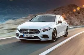 تماشا کنید: تست شتاب مرسدس بنز A180 D 2019