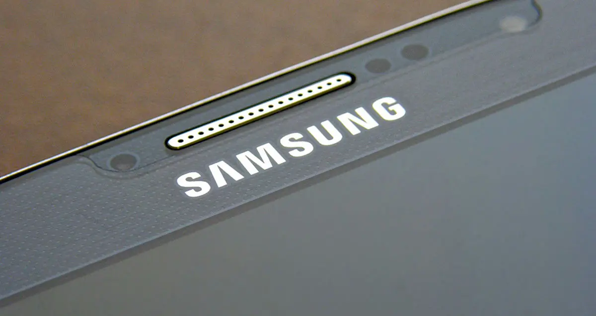 پنل جلویی گلکسی اس 7 با تغییرات جزئی همراه می‌شود