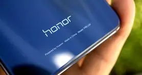 آنر نوت 10 دارای نمایشگر 6.9 اینچی با فناوری AMOLED است
