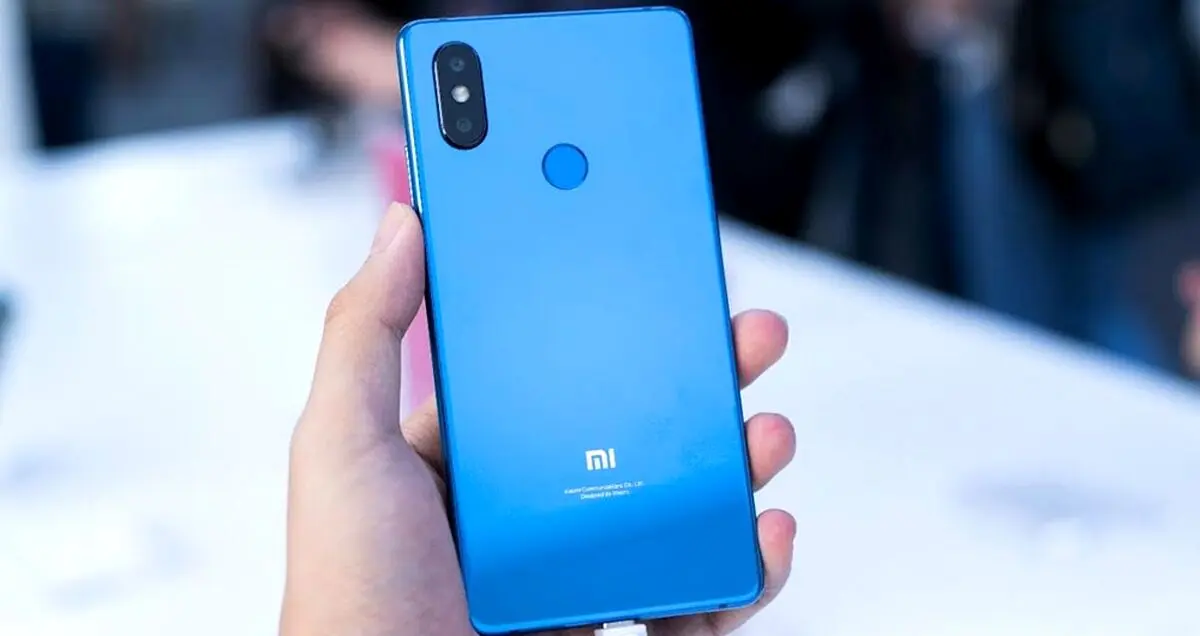 تماشا کنید: شیائومی Mi 8 و Mi 8 SE از نظر سرعت و عملکرد چه تفاوتی با هم دارند؟
