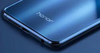 پنل جلویی آنر نوت 10 در تصویری جدید لو رفت؛ دستگاهی بدون حاشیه نمایشگر