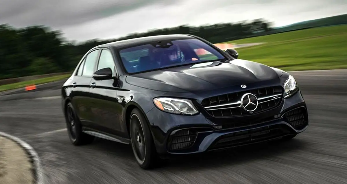 تماشا کنید: مقایسه حداکثر سرعت آئودی RS7 و مرسدس بنز E63 S AMG