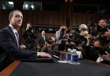 زاکربرگ به سوء استفاده از اطلاعات کاربران فیس بوک اعتراف کرد!