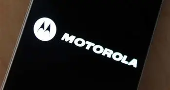 گوشی موتورولا One در تصاویر جدید به نمایش گذاشته شد