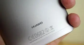 گوشی هواوی میت 20 لایت در دو نسخه عرضه می شود