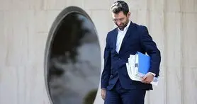 وزیر ارتباطات برای پاسخ به سوالات مرتبط با دولت الکترونیک به مجلس می رود