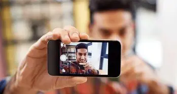 نگاهی به تاریخچه دوربین های سلفی در گوشی های هوشمند