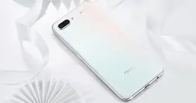 نسخه جدید گوشی Honor 10 GT با رنگ سفید- سوسنی از راه رسید