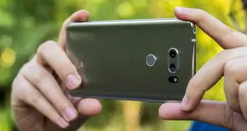 50 درصد گوشی‌ های وارد شده فروخته نشده‌ اند