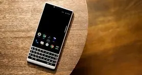 گوشی بلک بری KEY2 LE موفق به دریافت تاییدیه FCC شد