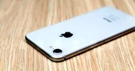 تصویر واقعی آیفون 6.1 اینچی اپل منتشر شد؛ حضور دوربین اصلی تکی
