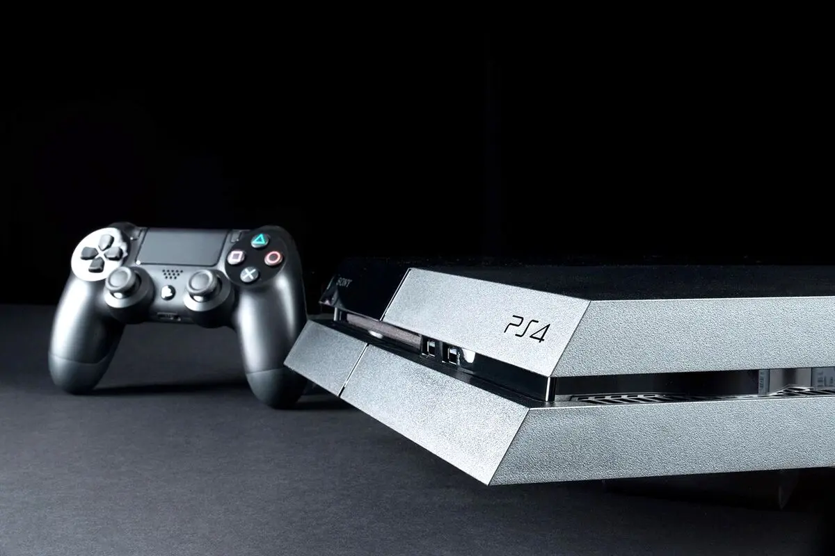 کنسول PS4 و بازی Fallout 4 پرفروش ترین های آمازون در سال 2015 بودند