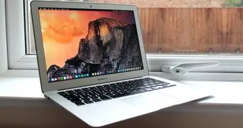 مک بوک 13 اینچی اپل با طراحی جدید به بازار عرضه می شود