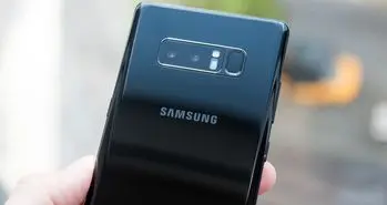 فروش 600 هزار موبایل انبار شده در انتظار مجوز دولت