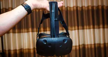 هدست واقعیت مجازی HTC Vive با قابلیت دید تمام نما رونمایی شد