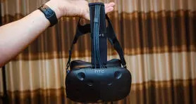 هدست واقعیت مجازی HTC Vive با قابلیت دید تمام نما رونمایی شد