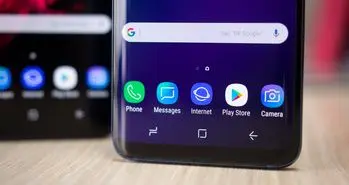 استفاده از سنسور اثر انگشت زیر نمایشگر در سه نسخه گلکسی S10