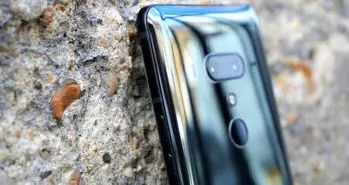 گوشی اچ تی سی U12 لایف در گیک بنچ مشاهده شد