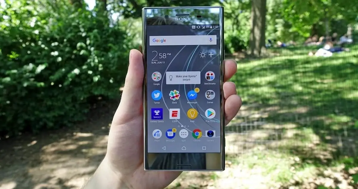 دولت الکترونیک قاچاق تلفن همراه را پایین آورد