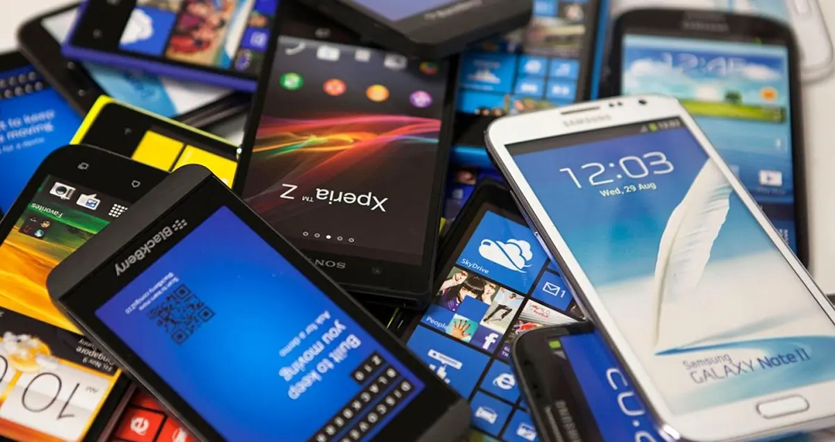 قیمت گوشی در شرایط فعلی پایین‌ نمی آید!