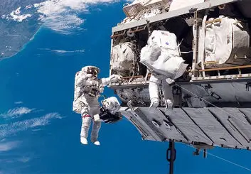 علت ایجاد احساس تهوع یا فضازدگی هنگام سفر به فضا چیست؟