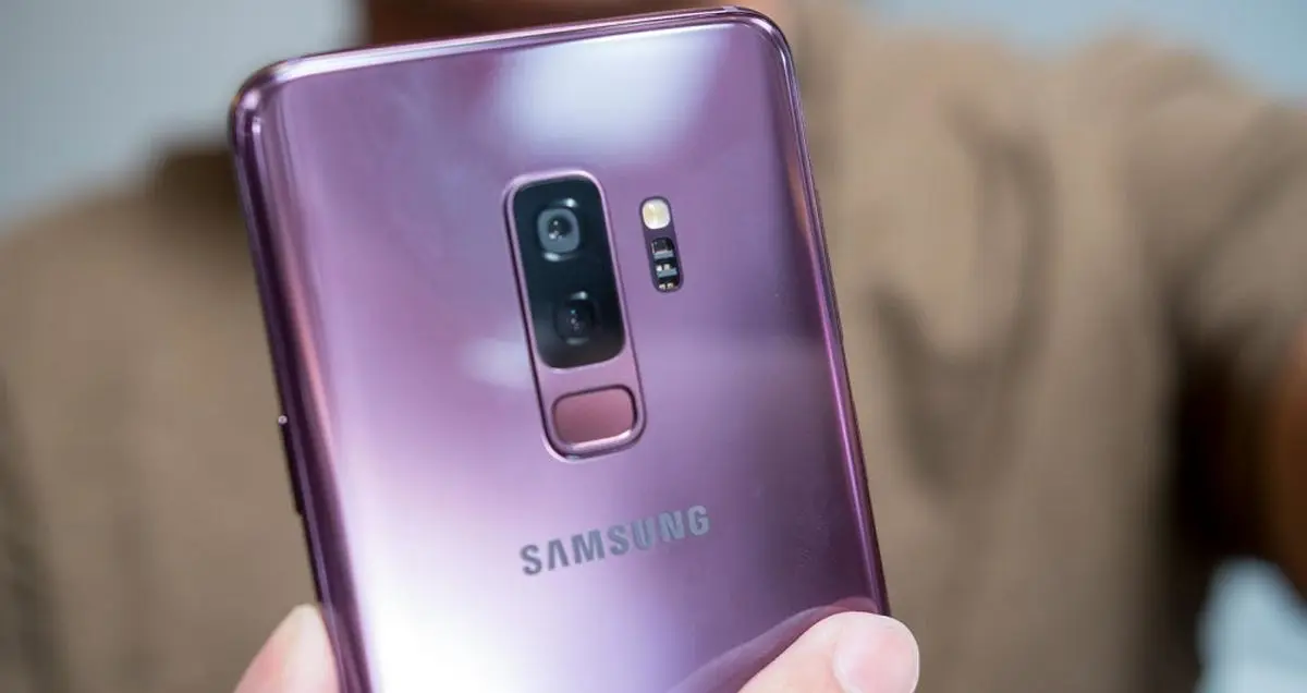 مشکل ترخیص 600 هزار موبایل از گمرک رفع شد/ جهرمی: ترخیص گوشی ها تاثیر زیادی روی قیمت نخواهد داشت