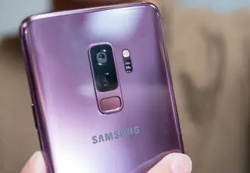 مشکل ترخیص 600 هزار موبایل از گمرک رفع شد/ جهرمی: ترخیص گوشی ها تاثیر زیادی روی قیمت نخواهد داشت