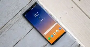 گلکسی نوت 9 در کیف یک خانم خود به خود آتش گرفت؛ تکرار تجربه تلخ گذشته!