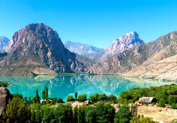 چرا سفر به تاجیکستان تجربه متفاوتی برای گردشگران است؟