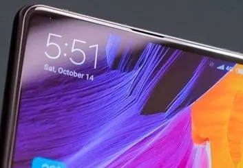 تصاویر شیائومی Mi MIX 3 به سنسور اثر انگشت روی پنل پشتی اشاره می کند