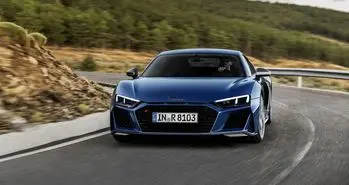 آئودی R8 2019 معرفی شد؛ طراحی خشن و موتور 10 سیلندر قدرتمند!