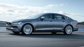 VOLVO S90 اولین خودرو با سیستم کنترل نیمه اتوماتیک در آمریکا